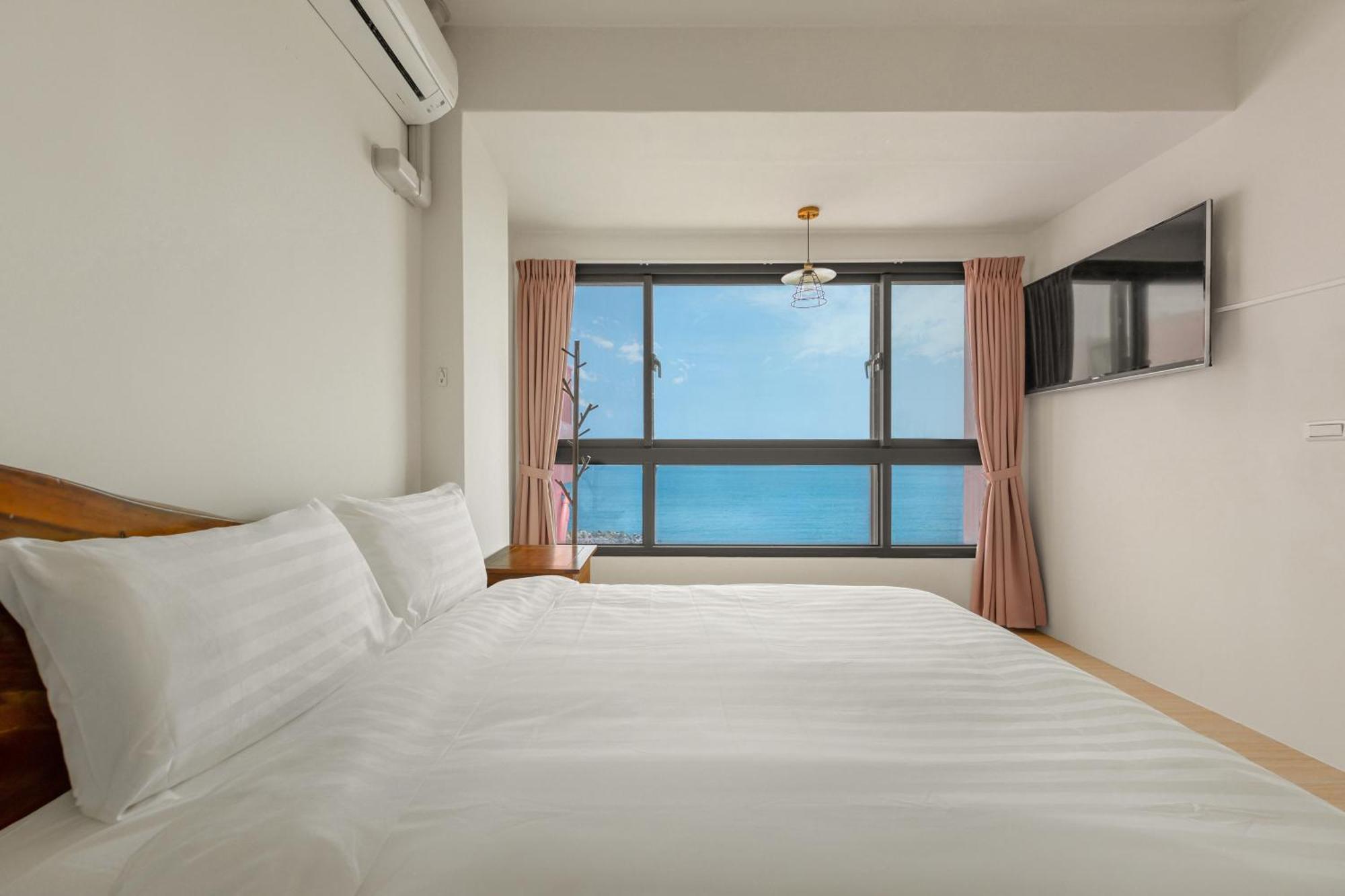 Hualien Unique Smart Stay With Sea View Екстер'єр фото